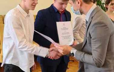 77723efc-6f95-4ce1-8812-ec6fe0e50ad3