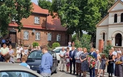 Zdjęcie do Poświęcenie skweru w miejscowości Kędzierzyn