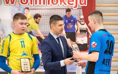 Zdjęcie do Finał Mistrzostw Polski Junior&oacute;w Starszych w Unihokej