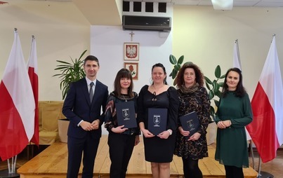 Zdjęcie do Uroczyste wręczenie nagr&oacute;d W&oacute;jta Gminy Niechanowo dla nauczycieli z terenu Gminy 